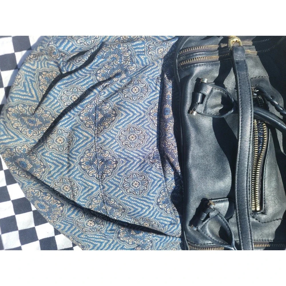 Urban‎ Expressions Black Faux Leather Satchel Shoulder Bag Vegan Gold Zip